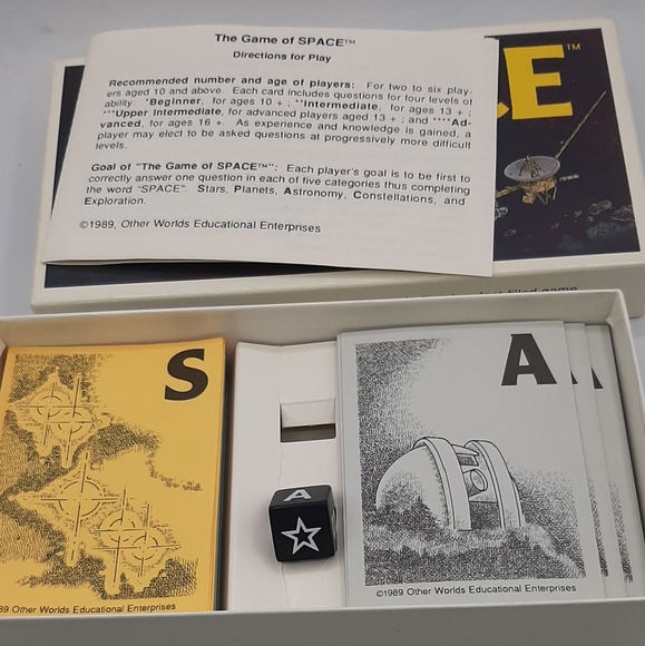 The Game of SPACE Explore Discover Experience Educational Game 2 to 6 Players - Picture 4 of 7